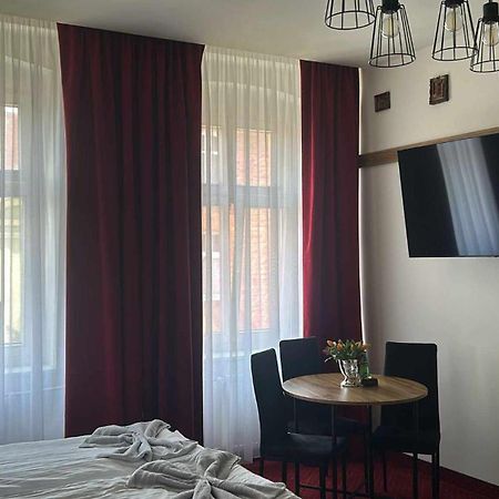 Quick Trip Apartments Torun Bagian luar foto