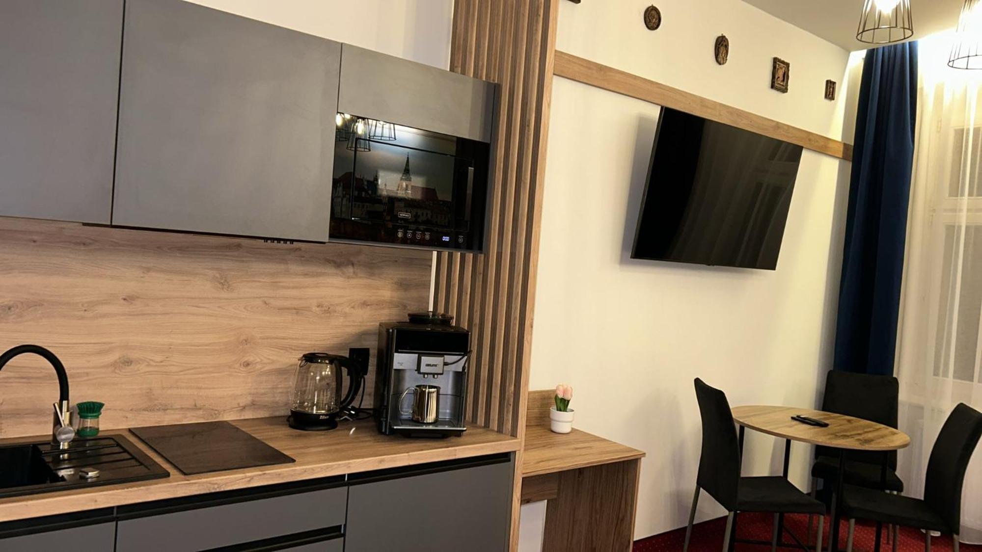 Quick Trip Apartments Torun Bagian luar foto