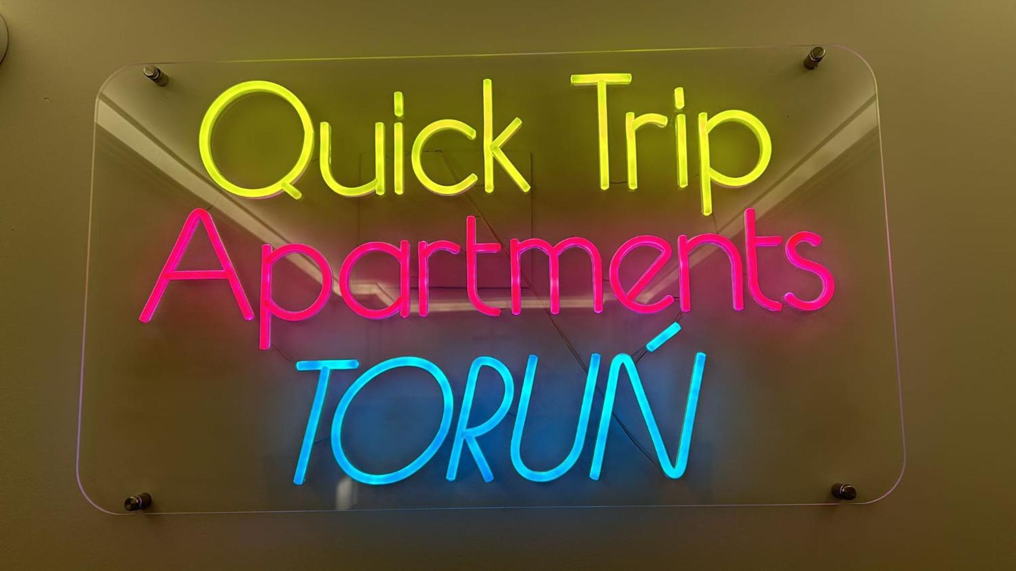 Quick Trip Apartments Torun Bagian luar foto