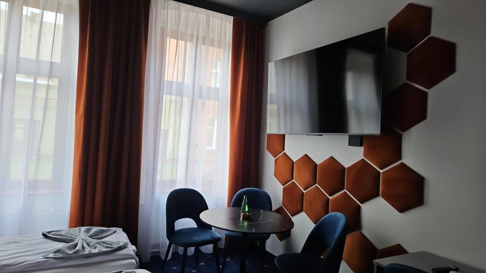 Quick Trip Apartments Torun Bagian luar foto